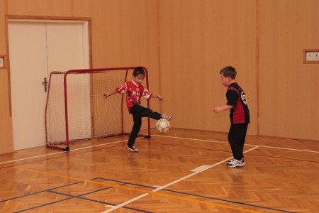 Trénink dětí v tělocvičně 2011 (13)